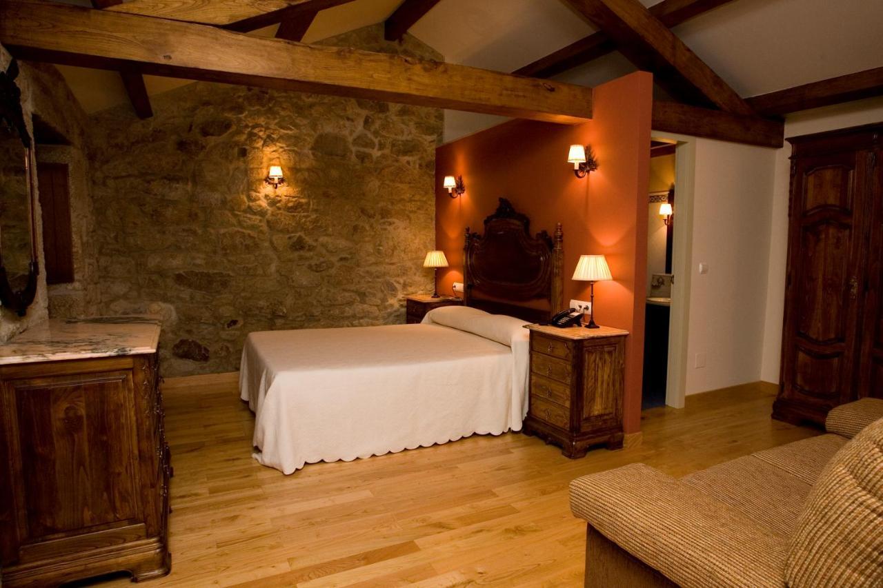 Hostal Fogar Do Selmo Rois Habitación foto